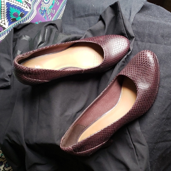 Clarks Artisan Chorus Chic Shoes - Picture 2 of 7